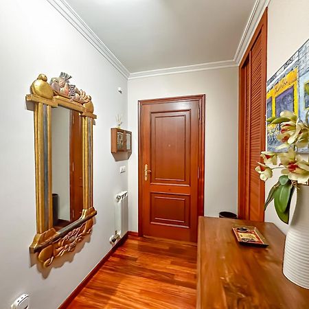 Apartamento Completo, Amplio, Muy Iluminado Y Con Plaza De Garaje Incluida. O Grove Bagian luar foto