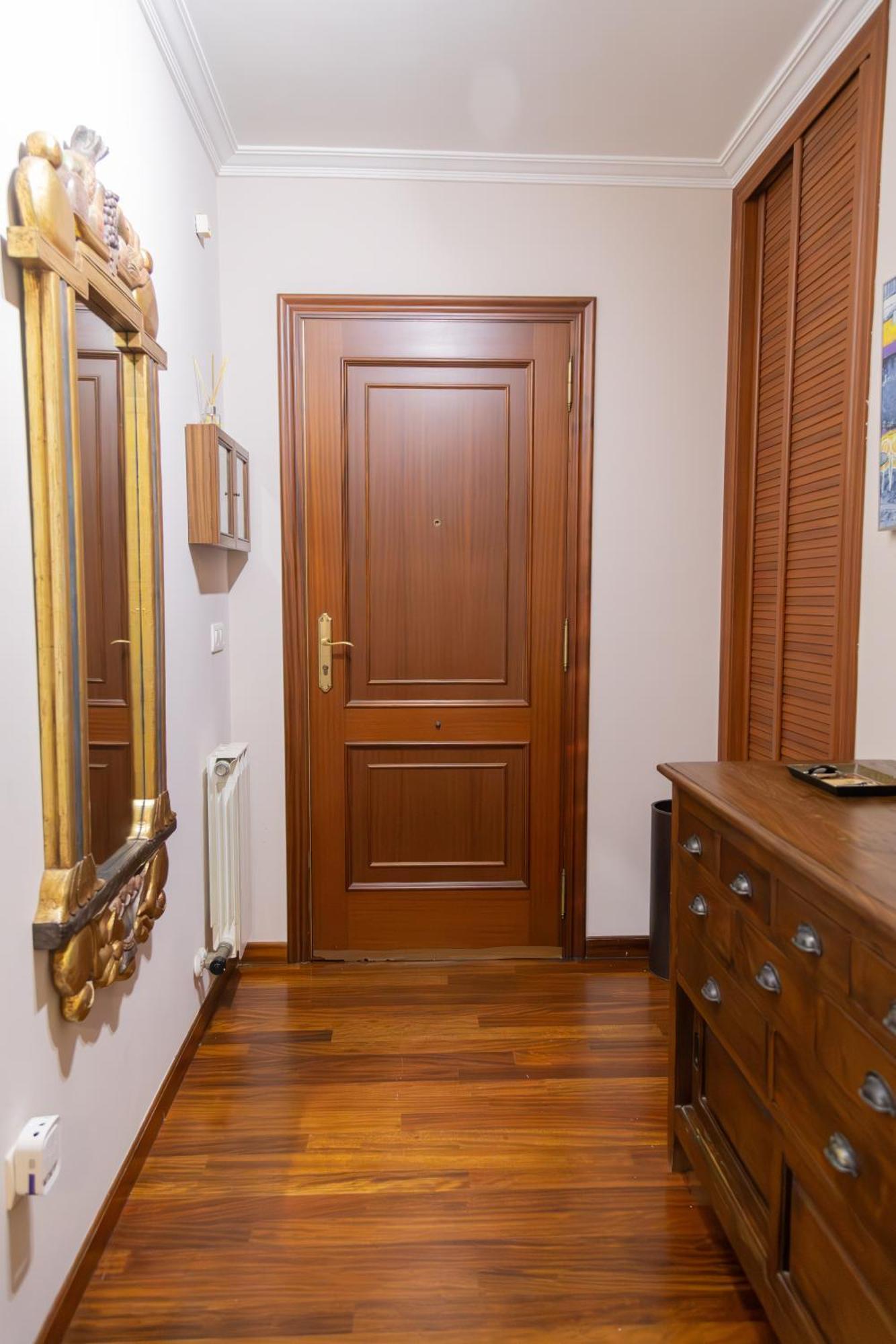 Apartamento Completo, Amplio, Muy Iluminado Y Con Plaza De Garaje Incluida. O Grove Bagian luar foto
