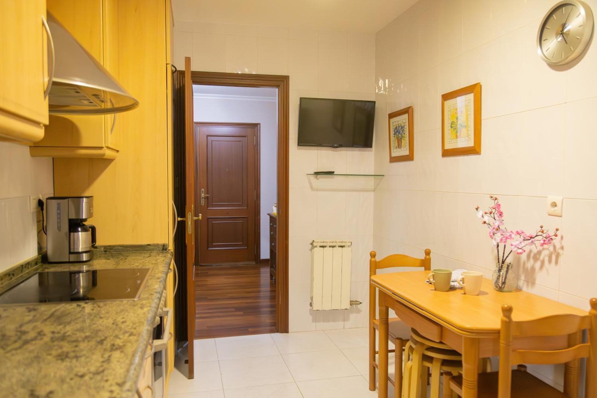 Apartamento Completo, Amplio, Muy Iluminado Y Con Plaza De Garaje Incluida. O Grove Bagian luar foto
