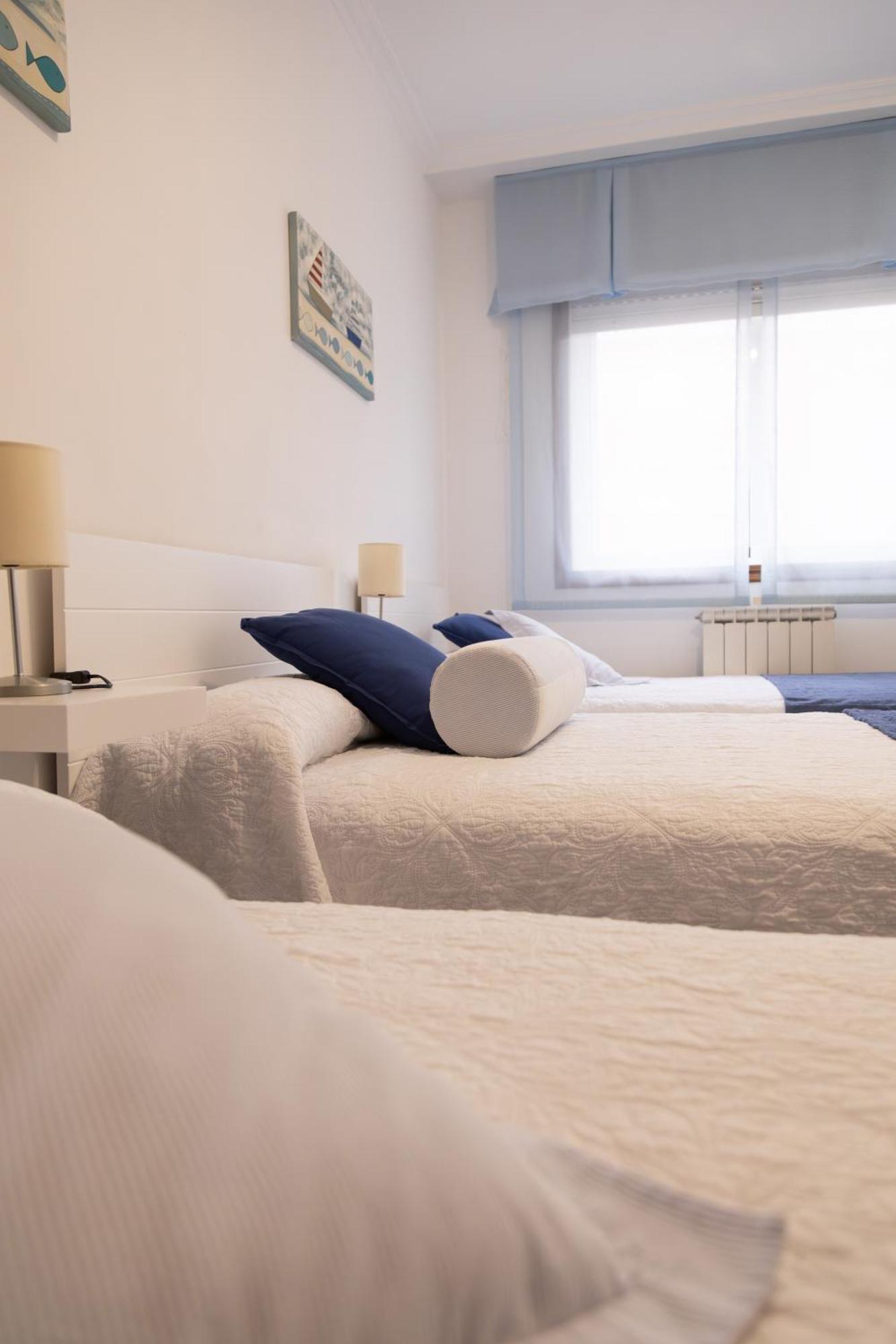 Apartamento Completo, Amplio, Muy Iluminado Y Con Plaza De Garaje Incluida. O Grove Bagian luar foto