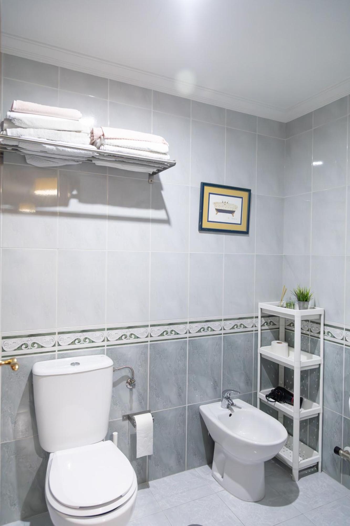 Apartamento Completo, Amplio, Muy Iluminado Y Con Plaza De Garaje Incluida. O Grove Bagian luar foto