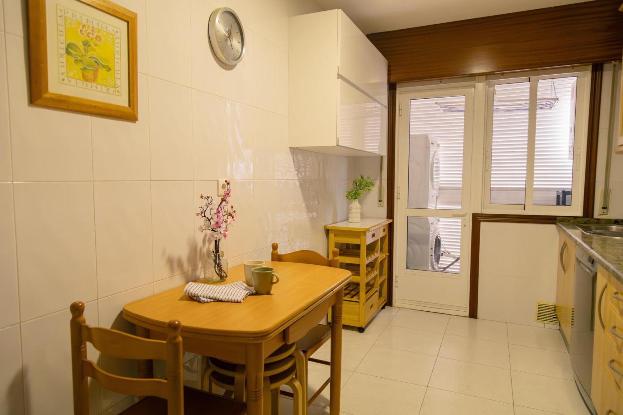 Apartamento Completo, Amplio, Muy Iluminado Y Con Plaza De Garaje Incluida. O Grove Bagian luar foto