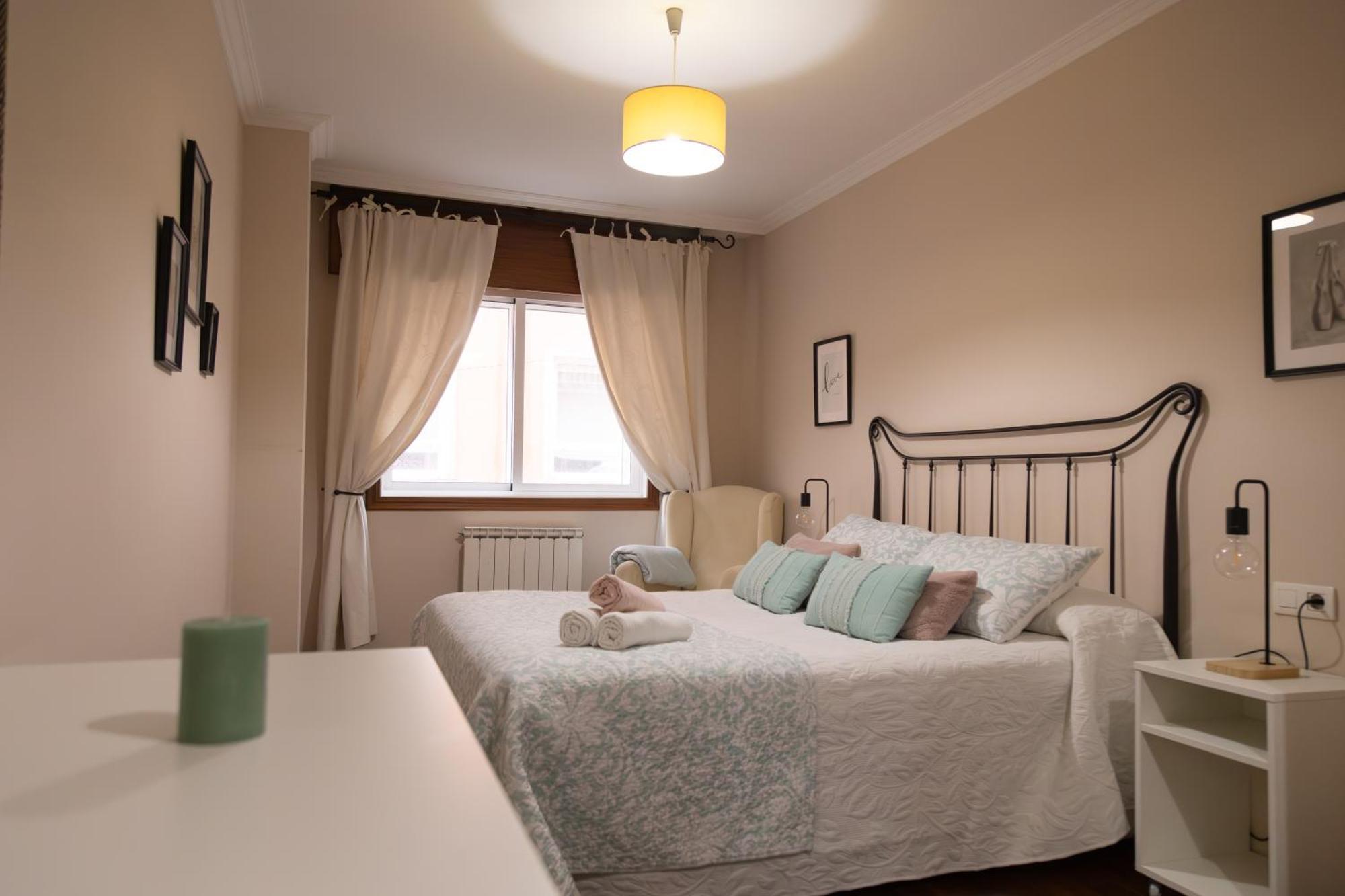 Apartamento Completo, Amplio, Muy Iluminado Y Con Plaza De Garaje Incluida. O Grove Bagian luar foto