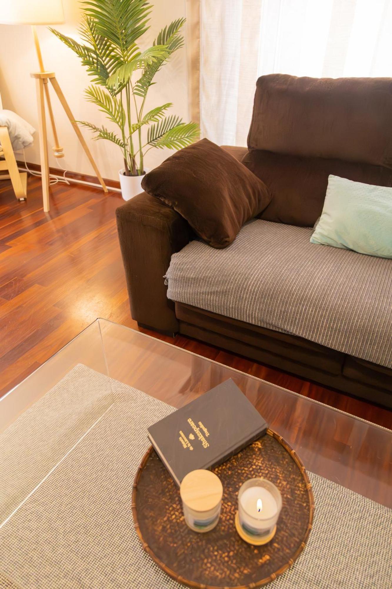 Apartamento Completo, Amplio, Muy Iluminado Y Con Plaza De Garaje Incluida. O Grove Bagian luar foto