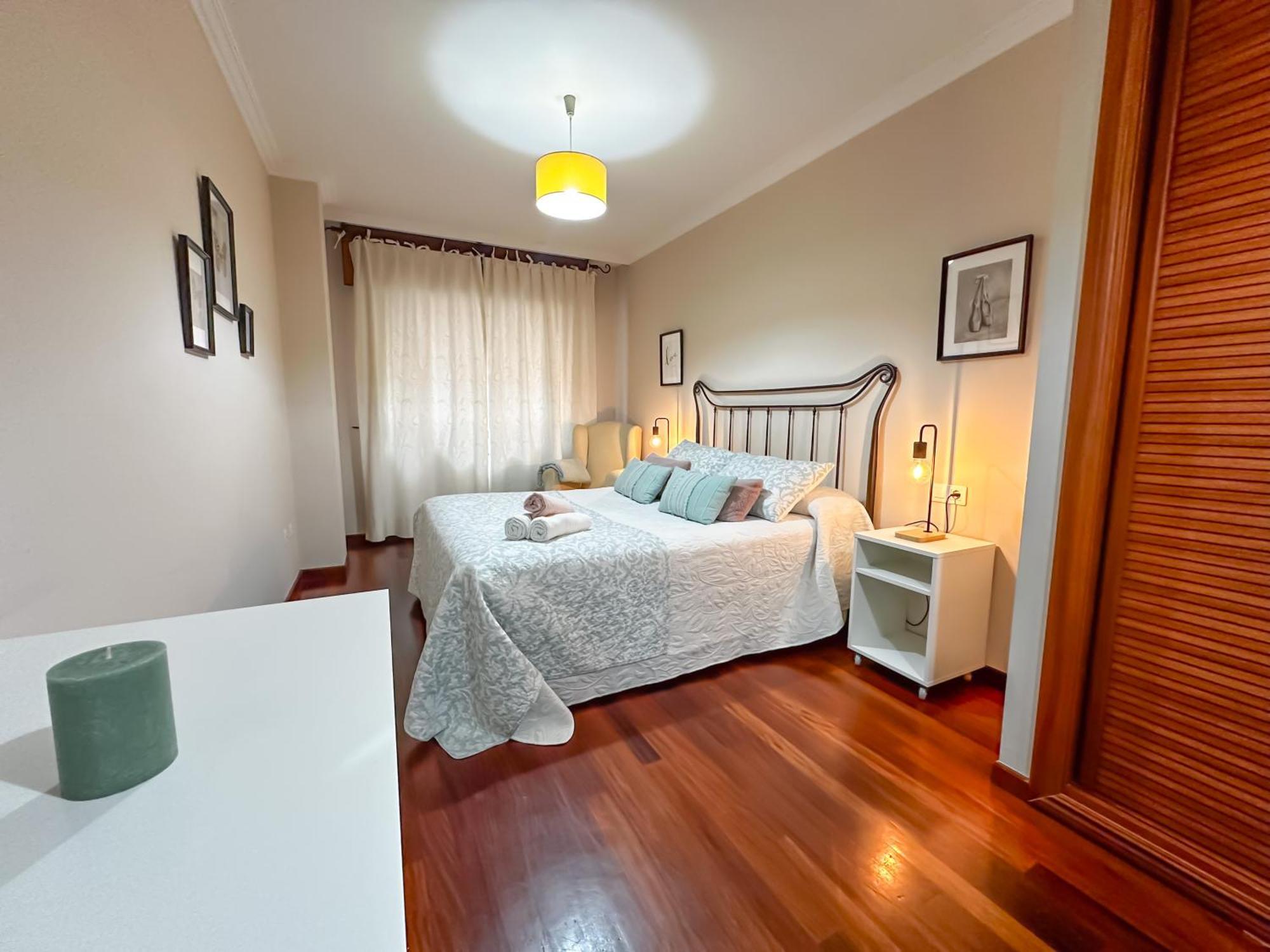 Apartamento Completo, Amplio, Muy Iluminado Y Con Plaza De Garaje Incluida. O Grove Bagian luar foto