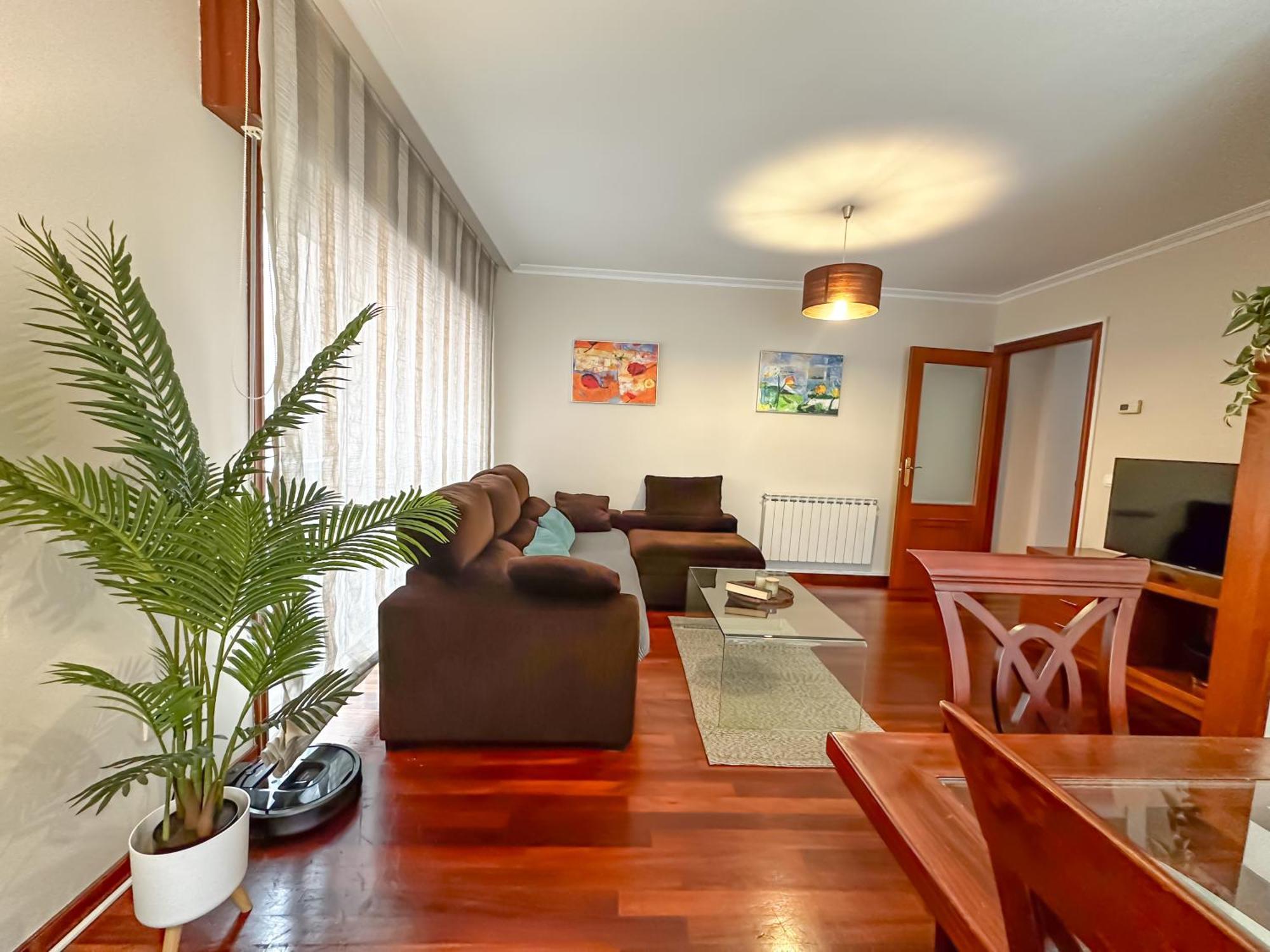 Apartamento Completo, Amplio, Muy Iluminado Y Con Plaza De Garaje Incluida. O Grove Bagian luar foto