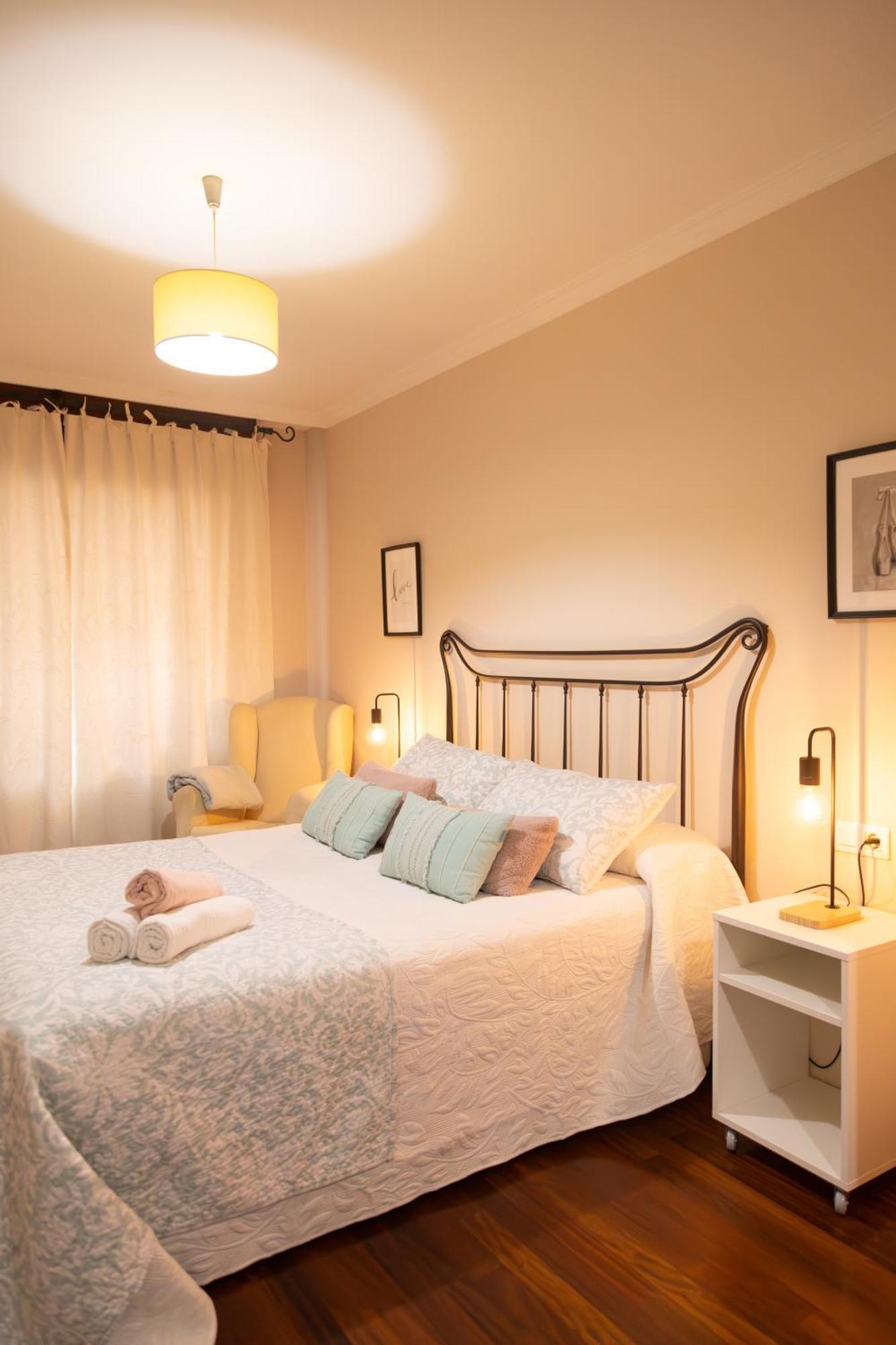 Apartamento Completo, Amplio, Muy Iluminado Y Con Plaza De Garaje Incluida. O Grove Bagian luar foto