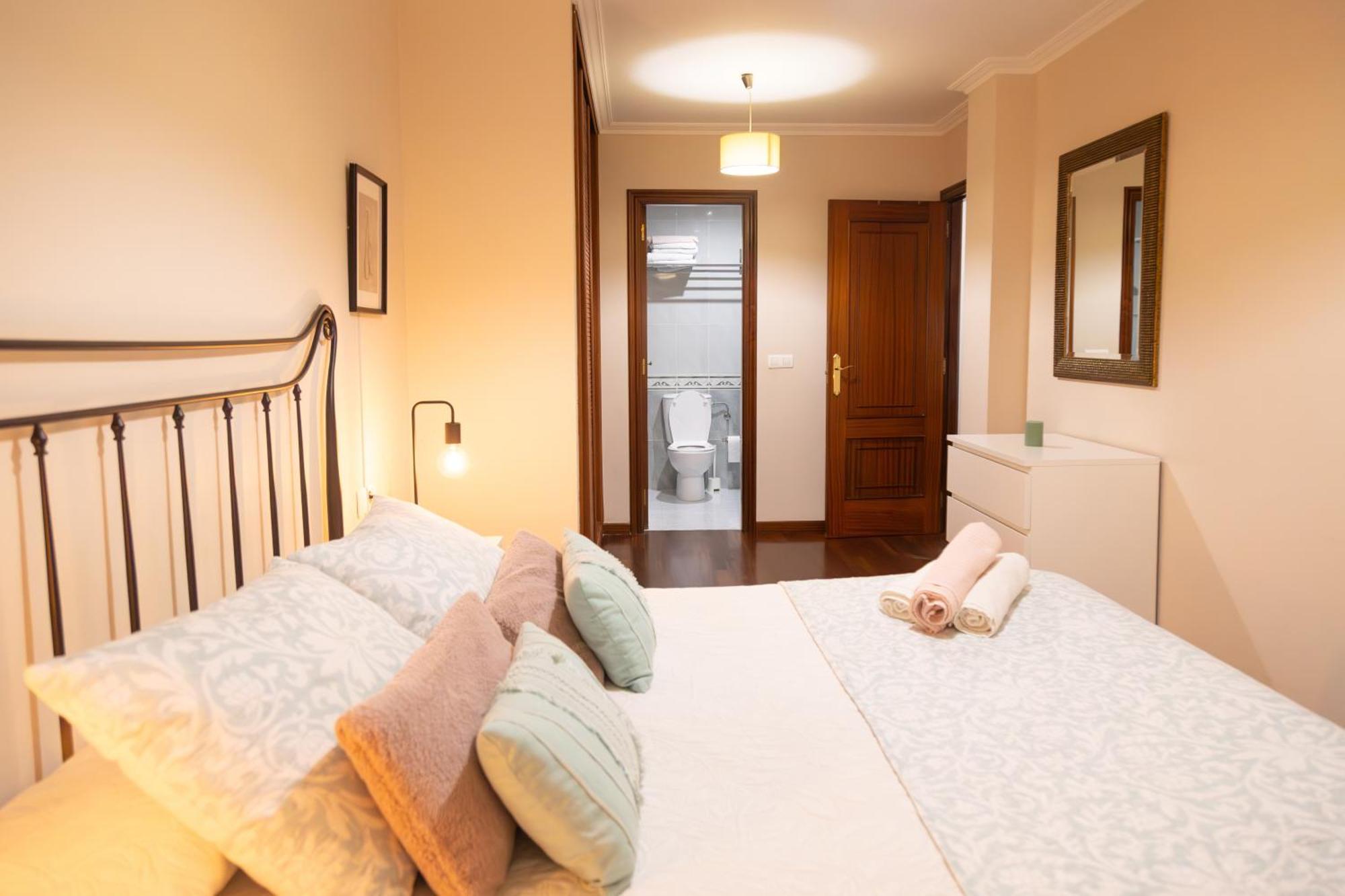 Apartamento Completo, Amplio, Muy Iluminado Y Con Plaza De Garaje Incluida. O Grove Bagian luar foto